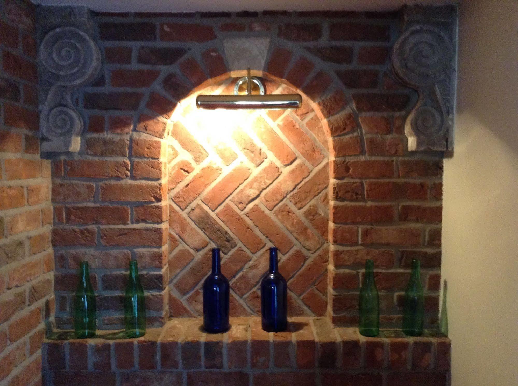 Mundford The Crown Hotel מראה חיצוני תמונה